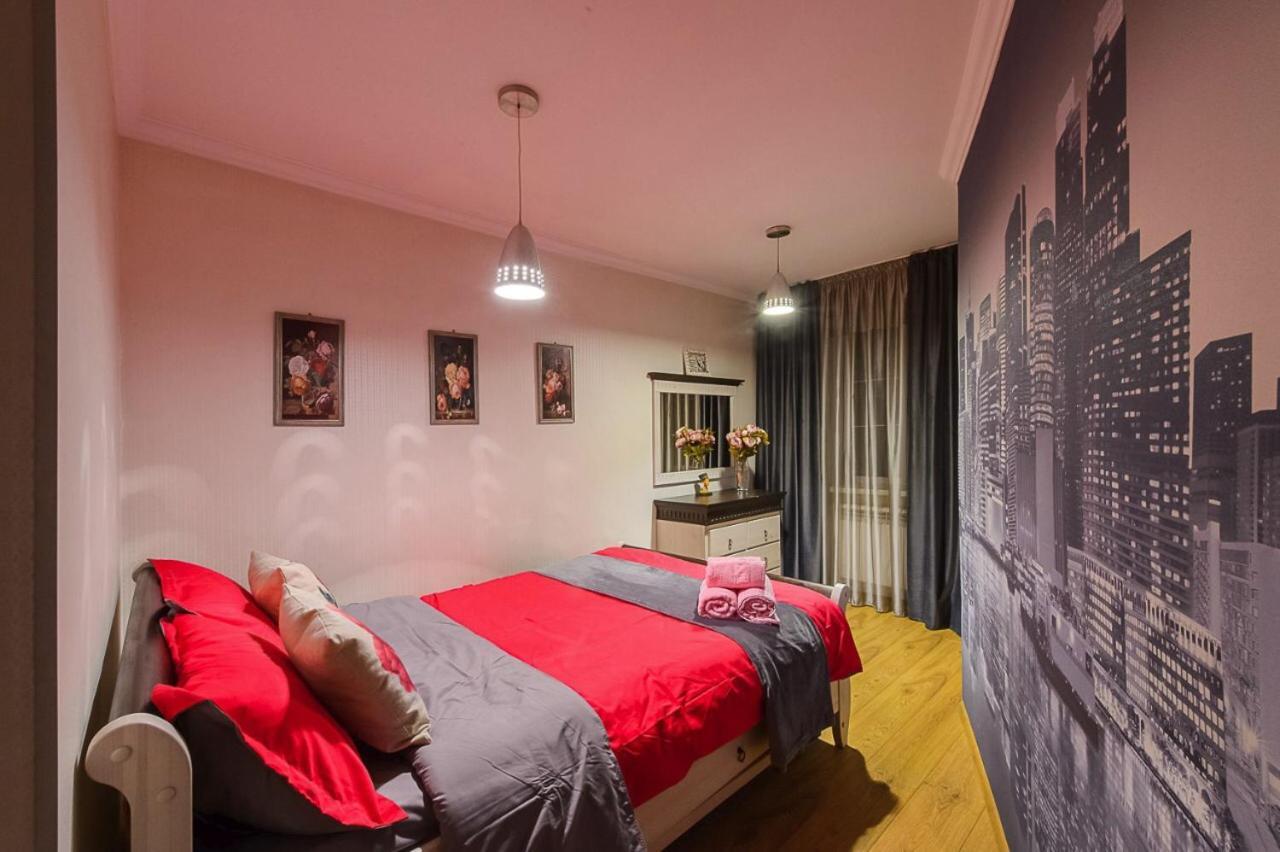 Apartamento Золотой Квадрат Шевченко 75 Almatý Exterior foto