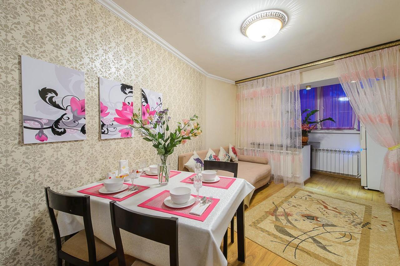 Apartamento Золотой Квадрат Шевченко 75 Almatý Exterior foto