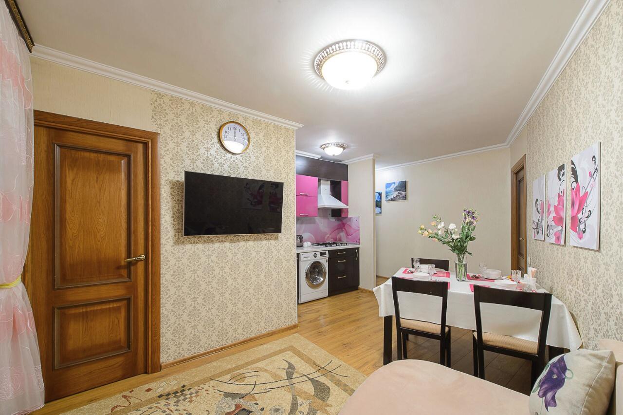 Apartamento Золотой Квадрат Шевченко 75 Almatý Exterior foto
